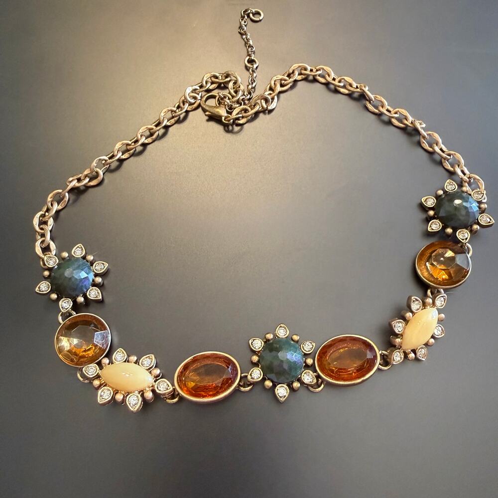 Vintage Unsigned Rhinestone Faced Stone Gold Collar Necklace
